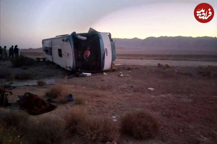 واژگونی یک دستگاه اتوبوس در جاده مهریز؛ ۲۸ مصدوم