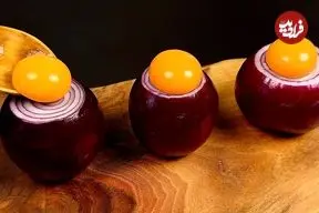 ببینید| با پیاز و تخم مرغ، این دلمه متفاوت و خوشمزه را درست کنید