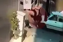 (ویدئو) سقوط هولناک دزد ناشی هنگام فرار