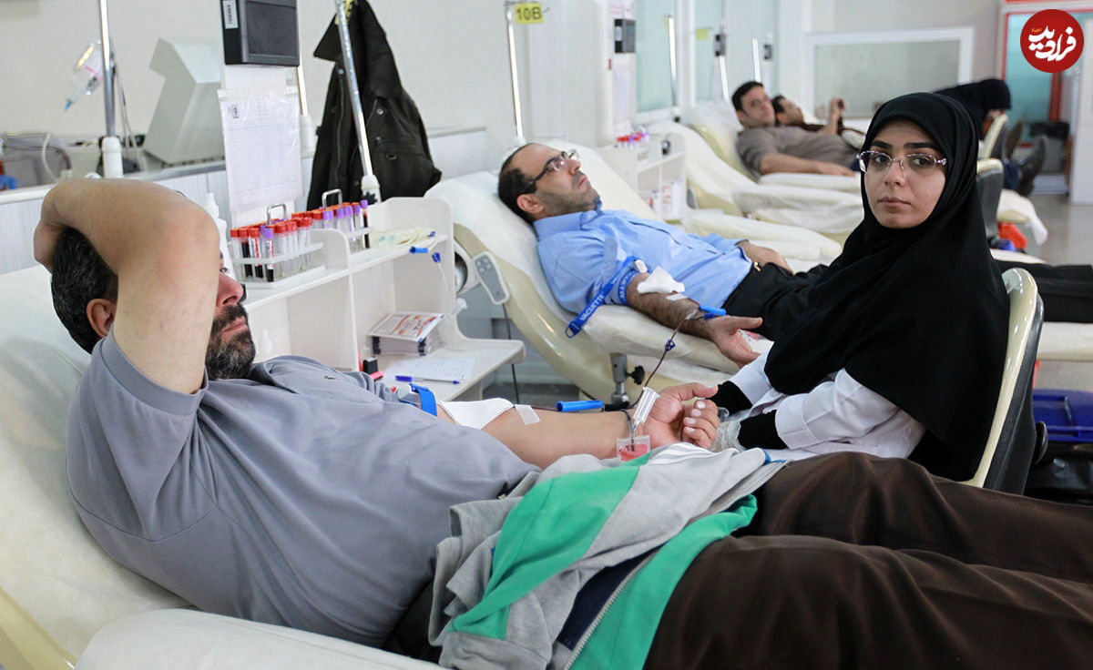 تصاویر/ اهدای خون برای کمک به زلزله‌زدگان
