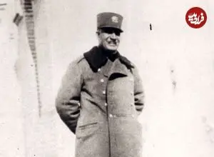 عکس| سفر در زمان؛ «رضاخان» در حال بازدید از «دژ برازجان بوشهر»؛ دهه 1310