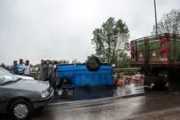 (ویدئو) چپ کردن نیسان با بار پرتقال در اتوبان آزادگان شرق به غرب