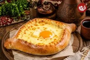 طرز تهیه خاچاپوری؛ راز غذای محبوب گرجی‌ها با پنیر و تخم‌مرغ در خانه