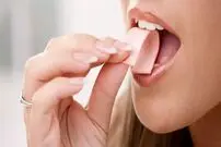 ویدئوی چندش‌آور از تبدیل آدامس های جویده شده به آدامس نو  که وایرال شده است