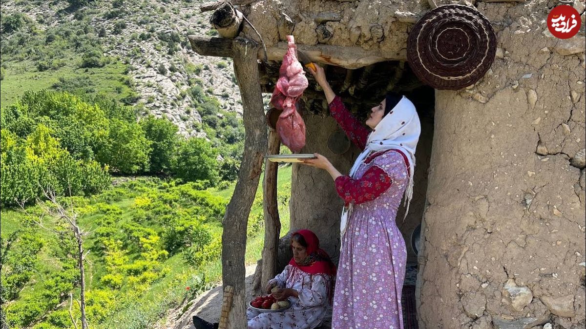 ببینید؛ غذای روستایی در ایران؛ پخت غذای محلی با جگر بره و سیب زمین در طبیعت