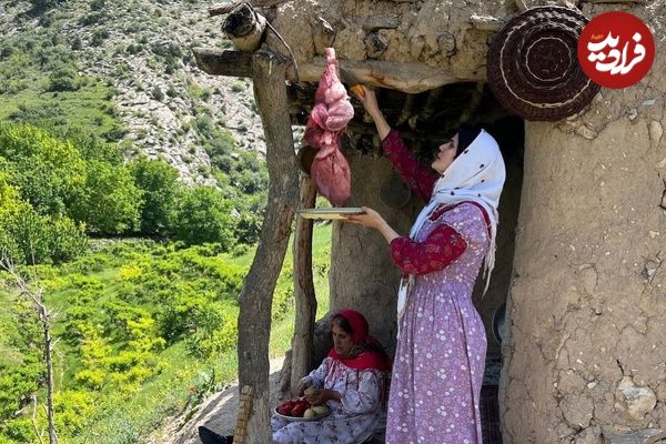 ببینید؛ غذای روستایی در ایران؛ پخت غذای محلی با جگر بره و سیب زمین در طبیعت