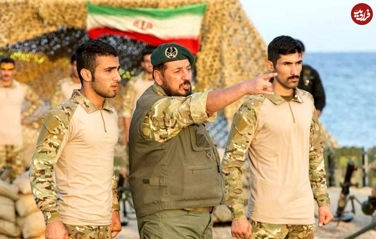 عکس؛ سفر به تاریخ؛ «فرماندۀ مسابقۀ فرمانده» در کنار «سردار سلیمانی»؛ دهۀ 70