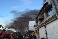 تصاویر/ آتش‌سوزی گسترده در خیابان سپاه