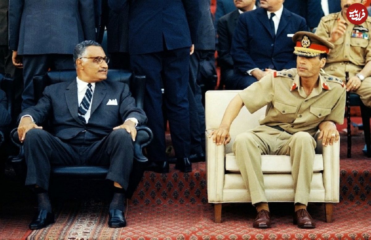 عکس| سفر در زمان؛ «معمر قذافی» در جریان سفرش به اتحاد جماهیر شوروی؛ سال 1364