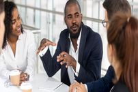 چگونه بازخوردهای موثرتری ارائه دهیم؟