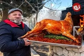 ببینید| غذای روستایی در آذربایجان؛ ساخت تنور و کباب کردن یک بره کامل در آن