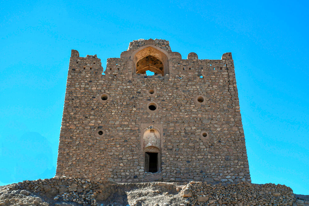 (تصاویر) قلعه تاریخی مکشور و برج سر کویر در خراسان جنوبی

