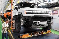 ببینید؛ نگاهی به مراحل تولید هامر الکتریکی جدید و فورد F-150 لایتنینگ در آمریکا