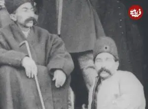 عکس| سفر زمان؛ عکس یادگاری «درباریان ناصرالدین شاه» روی پلکان قصر یاقوت