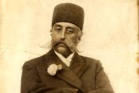 عکس؛ سفر به تاریخ؛ «مظفرالدین‌شاه در حال خروج از کاخ الیزه پاریس»؛ سال 1284