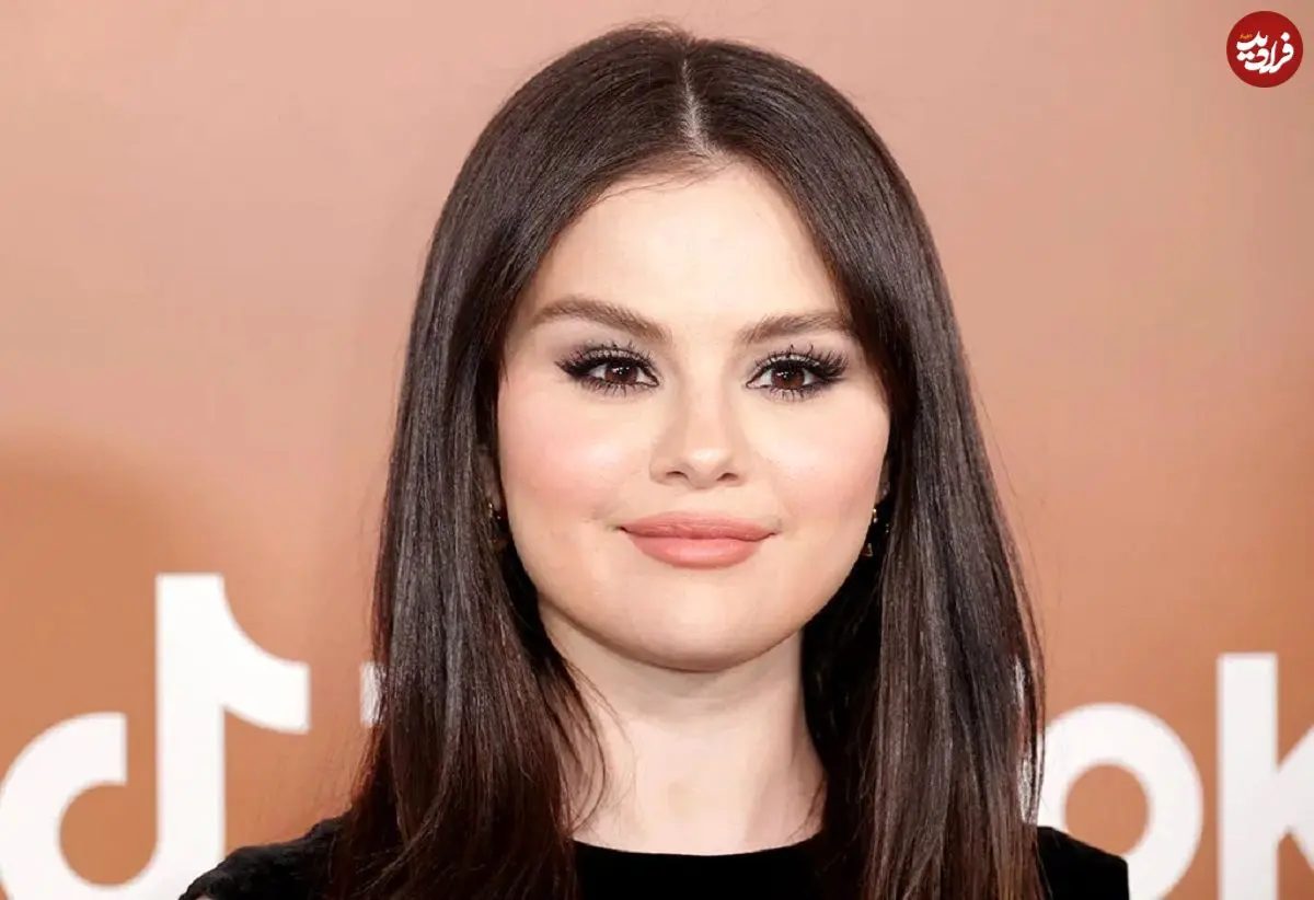 عکس| سفر در زمان؛ «سلنا گومزِ 16 ساله» در یک مراسم سینمایی در کالیفرنیا؛ سال 1387