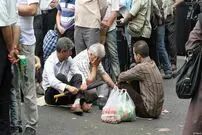 عکس| سفر به ایران قدیم؛ «تهرانی ها در صف خواربار»؛ سال 1358