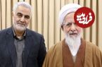 عکس؛ سفر در زمان؛ «سردار سلیمانی» در آغوش مادرش در کرمان؛ دهه 80