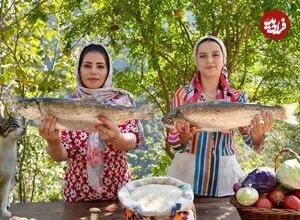 ببینید| غذای روستایی در ایران؛ پخت ماهی شکم پر در طبیعت
