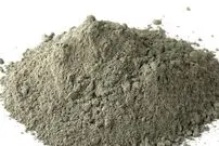 (ویدئو) خاکستر خوردن برای تسکین غم؛ رسم عجیب مردها در ترکیه