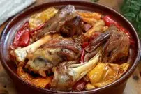 (ویدئو) ماهیچه گوسفندی رو به سبک مردم و آشپزهای ترکیه ای برا مهمونا آماده کن!