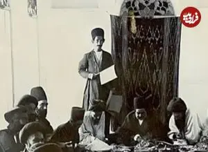 عکس| سفر زمان؛ تصویری از یک «سفرۀ ناهار اعیانی» در استان فارس در دوران احمدشاه