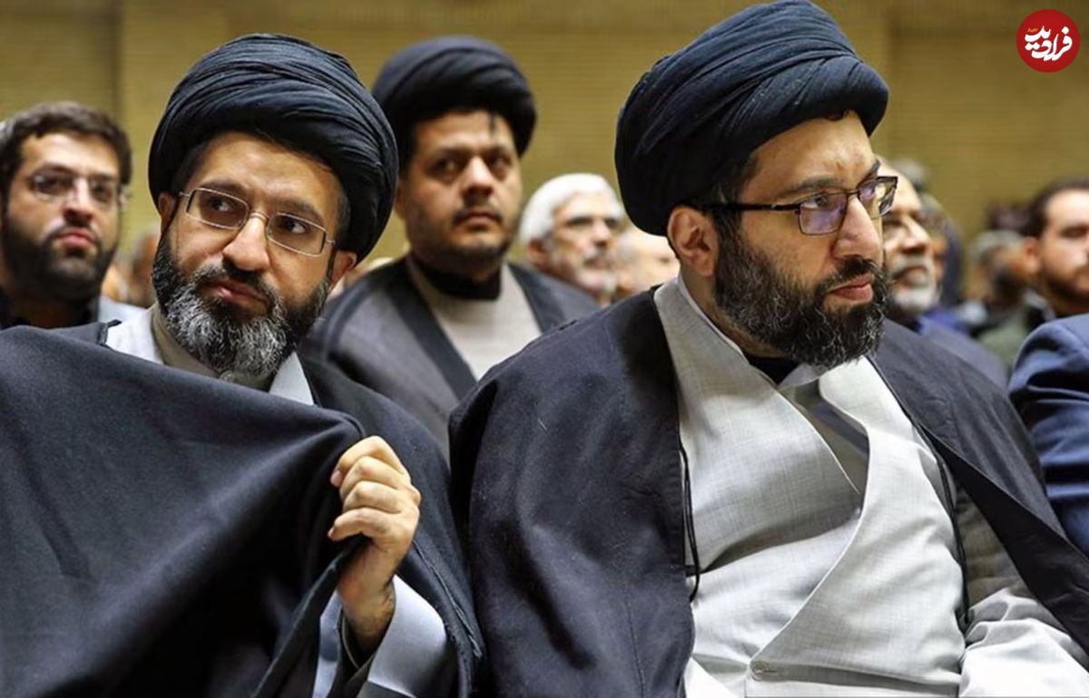عکس؛ سفر به تاریخ؛ «سید میثم و سید مسعود خامنهای» در مراسم تودیع دولت هاشمی؛ سال 1376