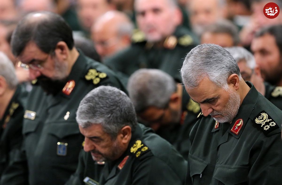 عکس؛ سفر به تاریخ؛ «حاج قاسم، سردار رشید، قالیباف، رضایی و شمخانی» در یک عکس دستهجمعی؛ دهۀ 80