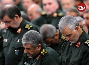 عکس؛ سفر به تاریخ؛ «حاج قاسم، سردار رشید، قالیباف، رضایی و شمخانی» در یک عکس دسته‌جمعی؛ دهۀ 80
