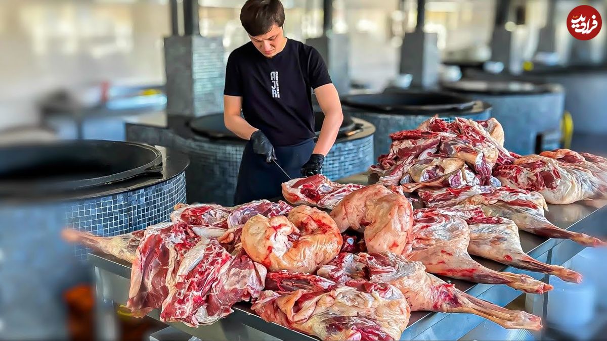 ببینید؛ غذای خیابانی در ازبکستان؛ پخت «نهورگی اوش» برای 500 مهمان
