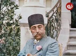عکس| سفر در زمان؛ مظفرالدین‌ شاه در حال نوشیدن آب معدنی در فرانسه