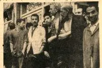 عکس| سفر در زمان؛ در تهران سیل آمد، مردم از حمام عمومی فرار کردند!