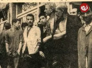 عکس| سفر در زمان؛ در تهران سیل آمد، مردم از حمام عمومی فرار کردند!