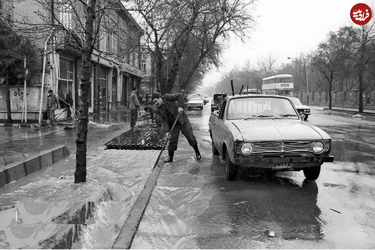 (عکس) سفر به تهران قدیم؛ سیل میدان‌های تهران را برداشت!