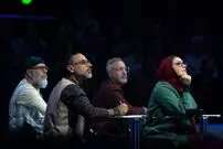 ( ویدیو) صدای جادویی پسر نگهبان؛ همه داوران احساساتی شدند