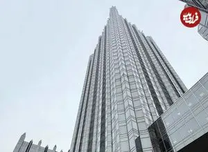 تصاویر| شاهکار معماری گوتیک شیشه‌ای؛ قلعه ترسناک فیلپ جانسون و «قلعه کلاو» در کارتون مشهور «کارآگاه گجت»