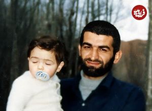 عکس؛ سفر به تاریخ؛ «شهید عباس بابایی» در اتاق دانشجویی‌اش در آمریکا