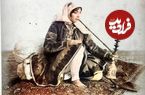 عکس؛ سفر به تاریخ؛ هنرمند قاجاری در حال کشیدن همزمان «قلیان و نقاشی»