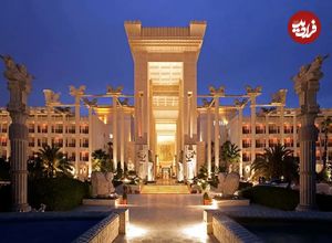 سرو غذا در رستوران لوکس هتل داریوش کیش