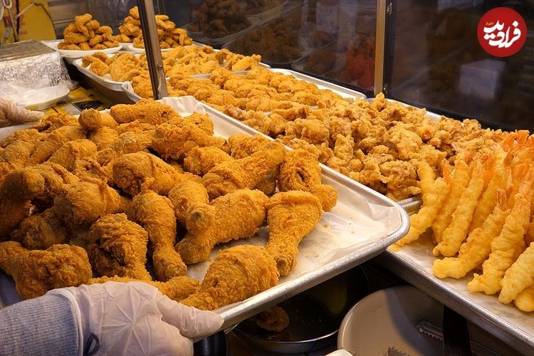 ببینید؛ غذای خیابانی در کره؛ تهیه مرغ و میگوی سوخاری در سئول