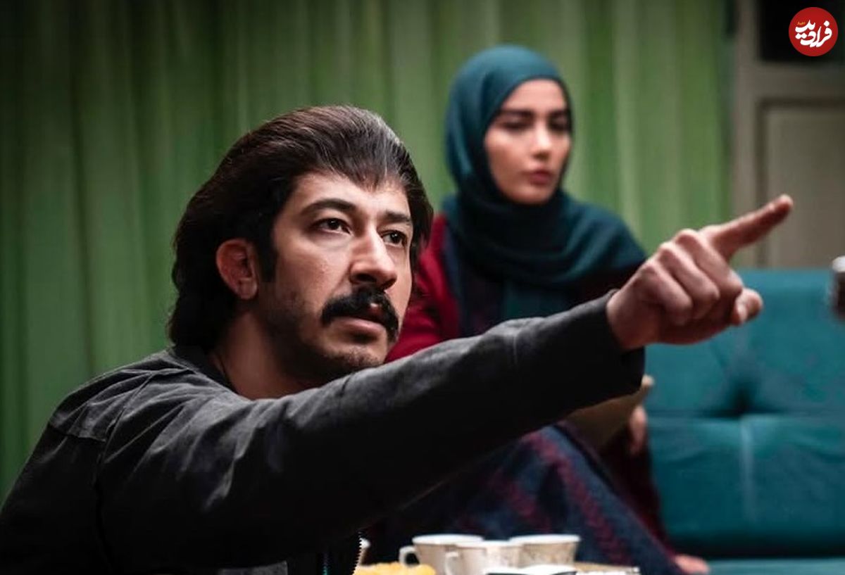 عکس| سفر زمان؛ عکس یادگاری «بهتاش» در اتاق گریم سریال «پایتخت 7»