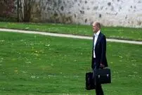 داستان صدراعظم آلمان و یک کیف 40 ساله