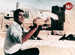 عکس| سفر در زمان؛ «بهروز وثوقی» در یک سالگی و در کنار مادر و اقوام؛ سال 1317