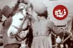 عکس| سفر به ایران قدیم؛ مردان ایرانی در کنار «ارابۀ دو اسبه» در زمان مظفرالدین شاه