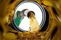 بنزین سوپر می‌خواهید؟ کنار خیابان لیتری ۸۰ هزار تومان!