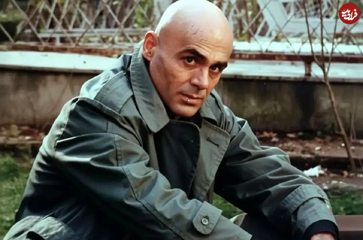 عکس| سفر در زمان؛ «جمشید هاشم پور» در کنار «ماهچهره خلیلی» در یک دیزی سرا؛ سال 97