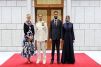 عکس؛ دیدار همسران جولانی و فرمانده سنتکام در دمشق