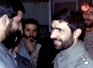 عکس؛ سفر در زمان؛ «صیاد شیرازی با لباس شخصی در کنار 3 پسرش»؛ دهه 70