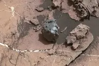 مشاهدۀ یک «سنگ عجیب» با منشأ نامعلوم روی سطح مریخ