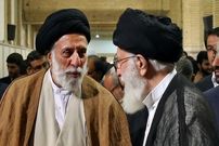 عکس؛ سفر به تاریخ؛ «سید هادی خامنه‌ای، برادر رهبر انقلاب» در جوانی در کنار «ضرغامی»؛ دهۀ 60